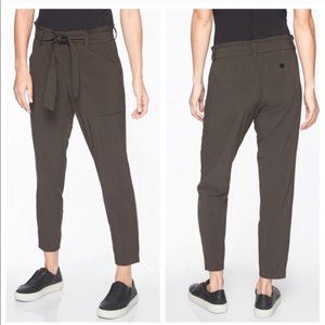 NWT Athleta Skyline Pant Arbor Olive